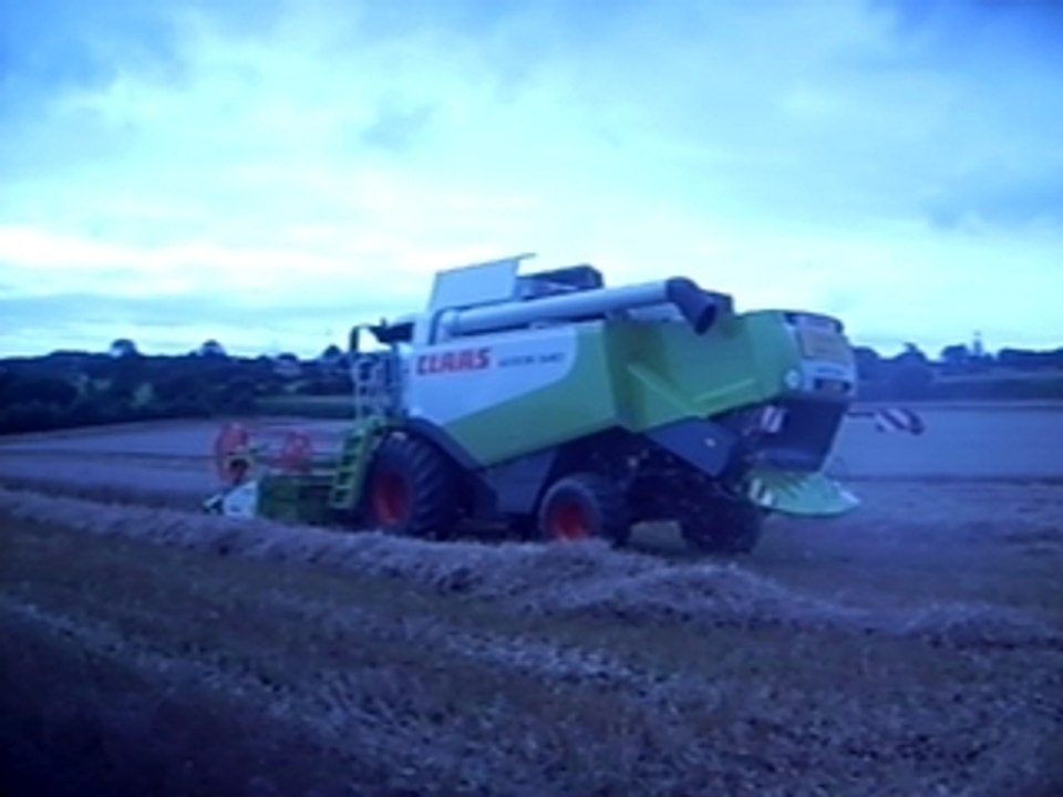 moisson 2008 avec une moissoneuse class lexion 540