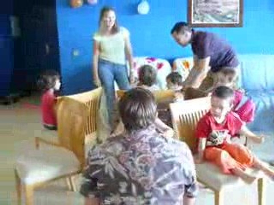 Titouan se découvre un don pour les chaises musicales