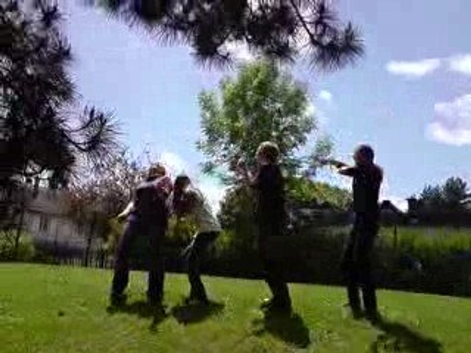 Le Richoux Club qui n'a toujours pas apris a dancer la makar