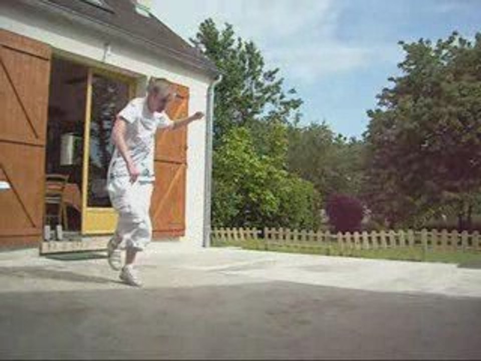 Melbourne Shuffle Snoopy (training)