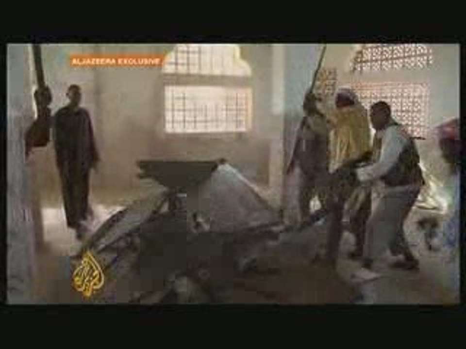 Somalie, Destruction de tombe. MACHA'ALLAH.