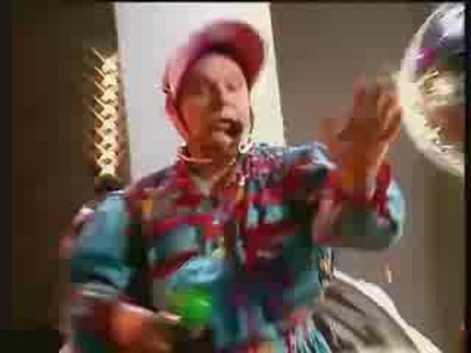 BéBé Charli - KKOQQ (Clip)