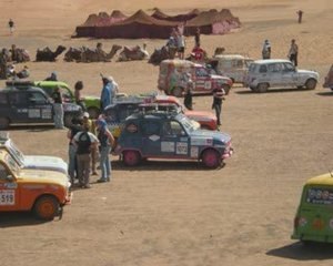 4L Trophy 2009 Les Trophyterolles dans le dessert
