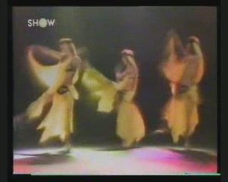 Selda Bagcan-ZILLER VE IPLER video klip NOSTALJI nette ilk