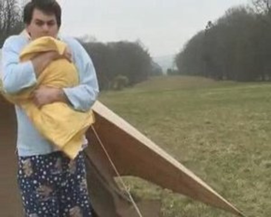 Frat de Jambville - Idée Reçue n°54 - Tente