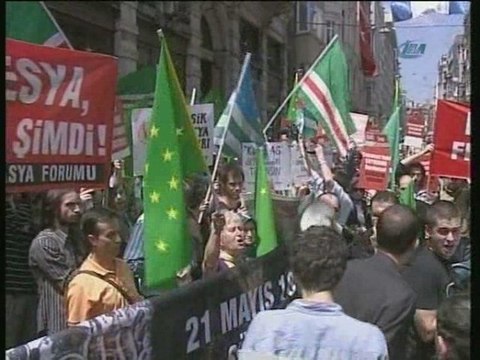 Rusya Başkonsolosluğu Önünde Protesto