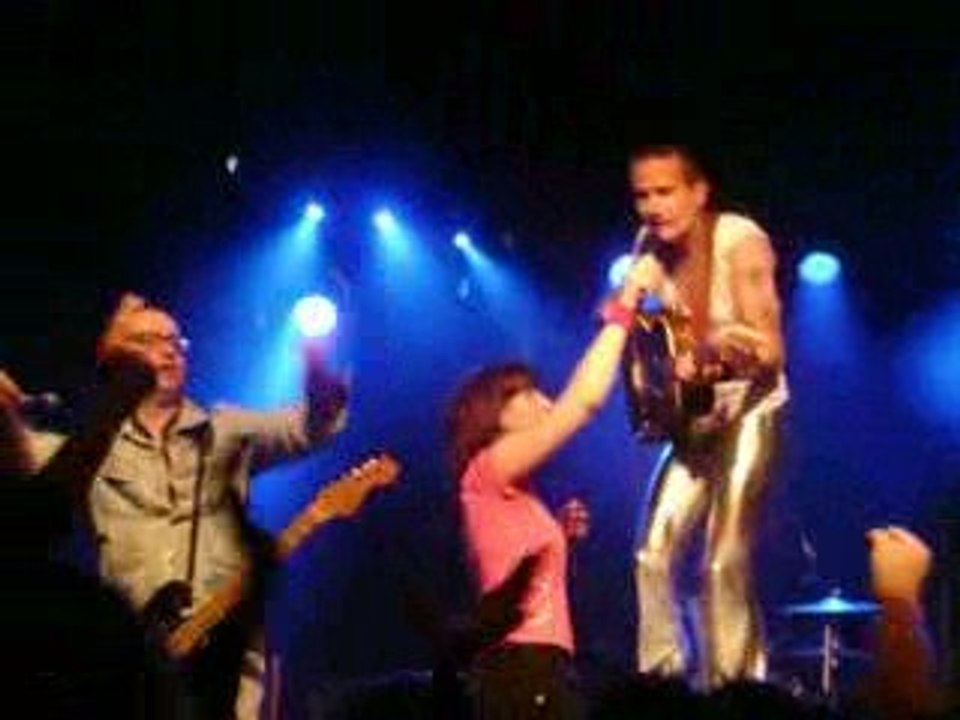 Wampas à l'ubu Rennes 2009 (Micro qui tombe...)