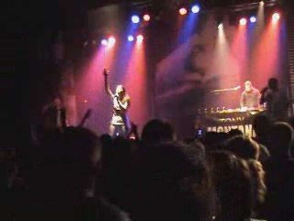 KAYLINE EN 1èRe PARTIE  DE KENZA FARAH A MARSEILLE !!!