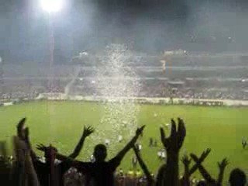 Bjk- Gs Maç sonu Alen Üçlü çektiriyor besitasvideolari.net