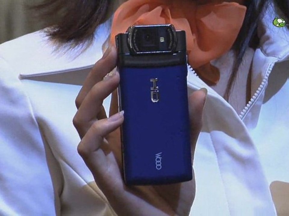 Mobile Hi-Vision Cam, by Hitachi for AU KDDI