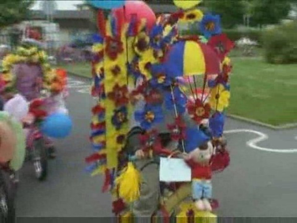 Concours  de vélos décorés à l'école Emile Zola de Harnes