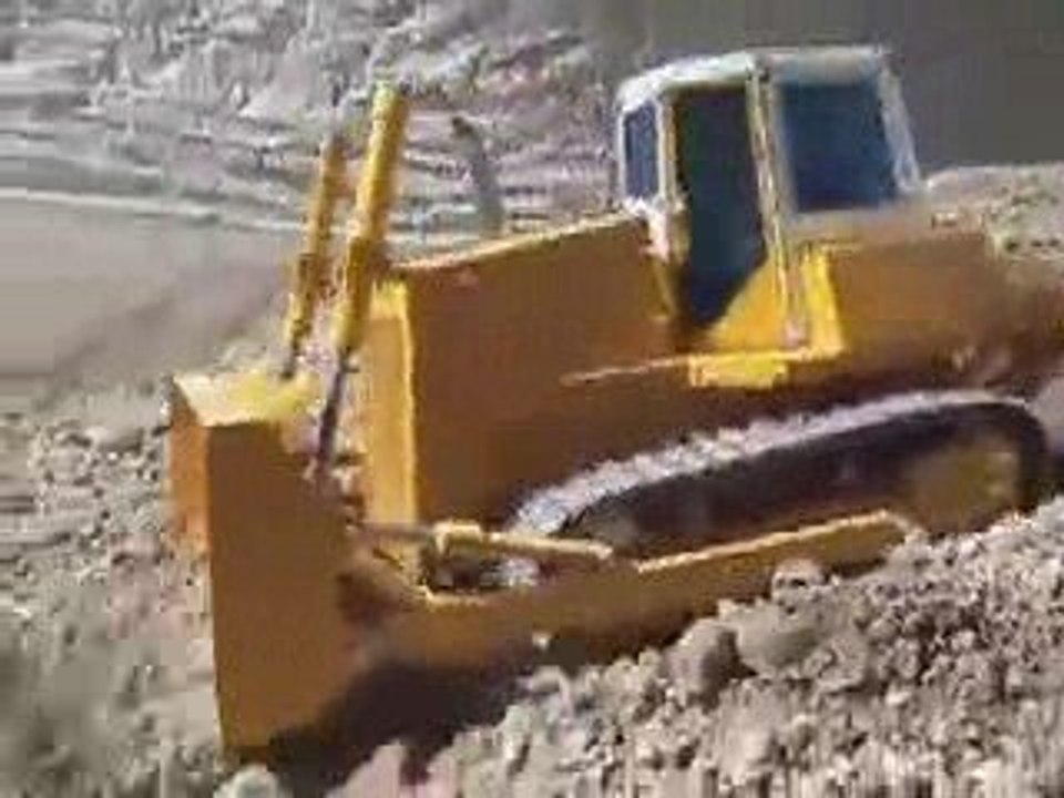 bulldozer Liebherr 742 de Stahl