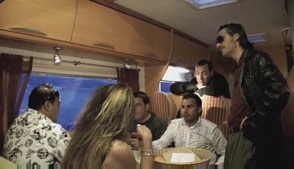 Yvan le bolloc'h Ca Chie Ca sent la sardine dans la Caravane