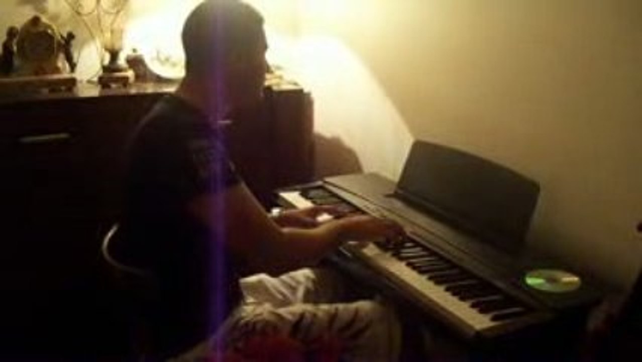 thomas au piano
