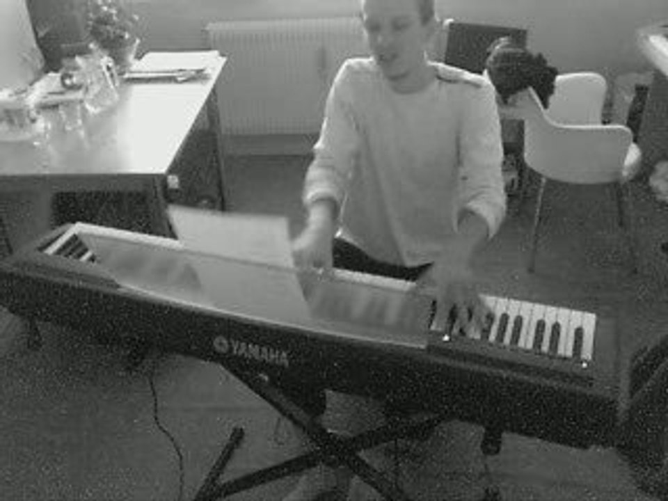 muse butterflies hurricanes piano
