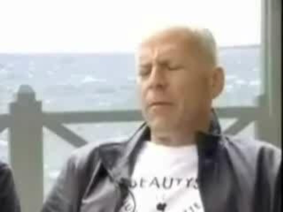 Bruce Willis arrosé