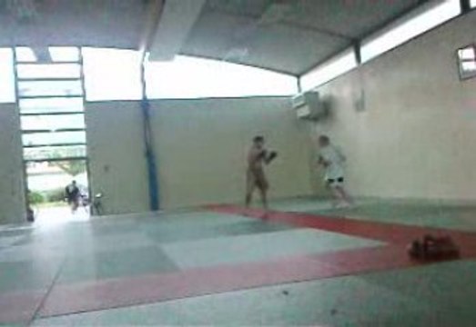 Boxe thai 89100 sens :D