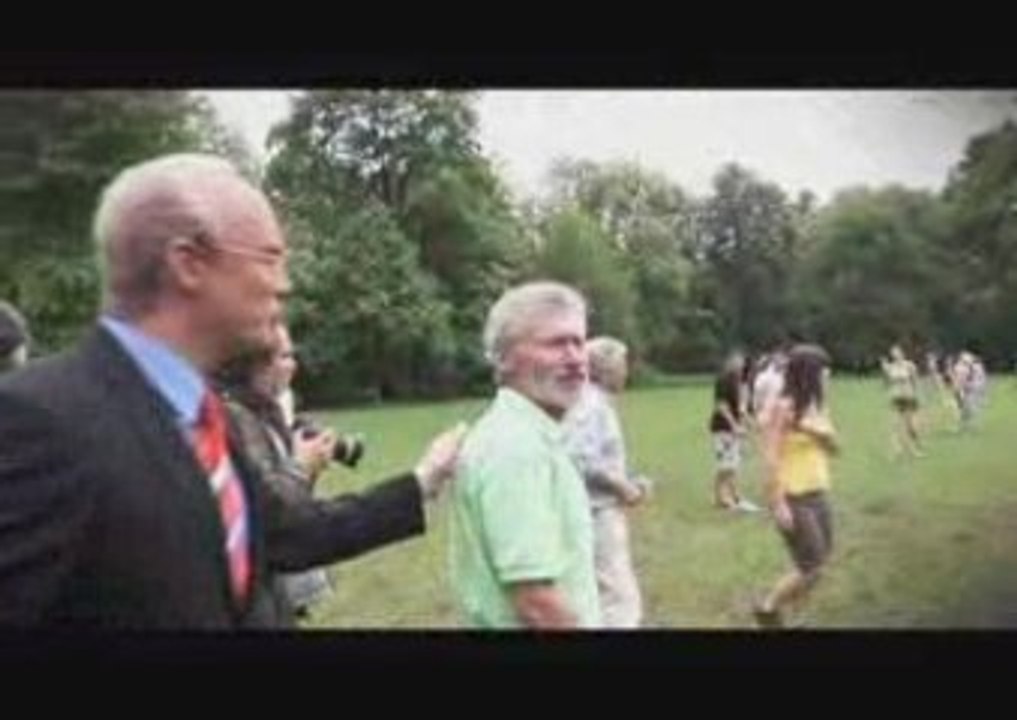 Das Runde muss in das Eckige