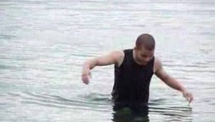 AMTAO:  Amy et Nassib font mumuse dans l'eau