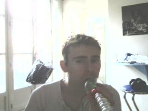 Wiwi égratigne Embrasse moi de Natasha Saint Pier