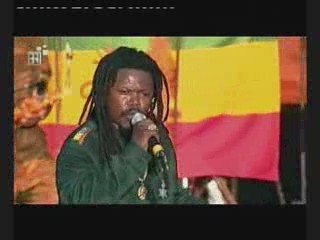 Luciano[live]"sweep over my soul"ChiemseeReggaeSummer(2002)3