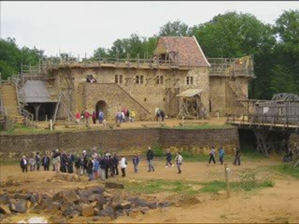 Guedelon, chateau construction avec les méthode du moyen age