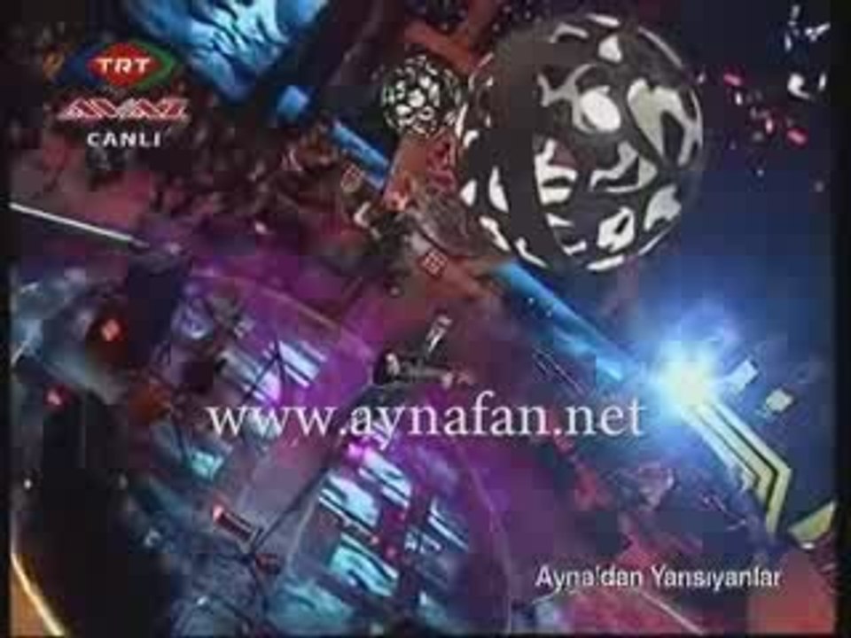 Ayna - Yalnızım
