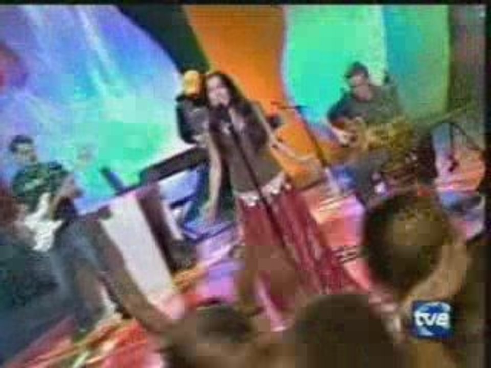 Beatriz Luengo - Hit Lerele (En Vivo Musica Uno)
