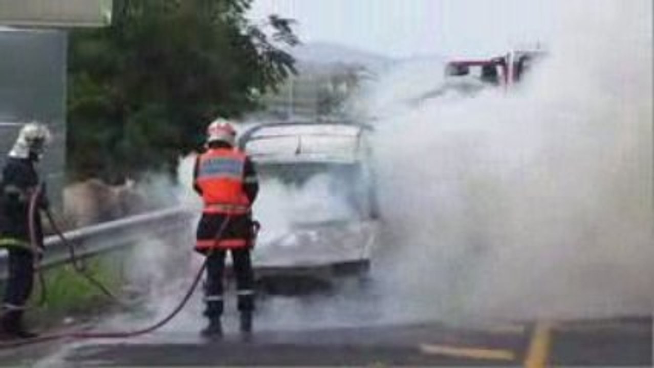 Quoi ma caisse qu'est-ce qu'elle a ma caisse ?