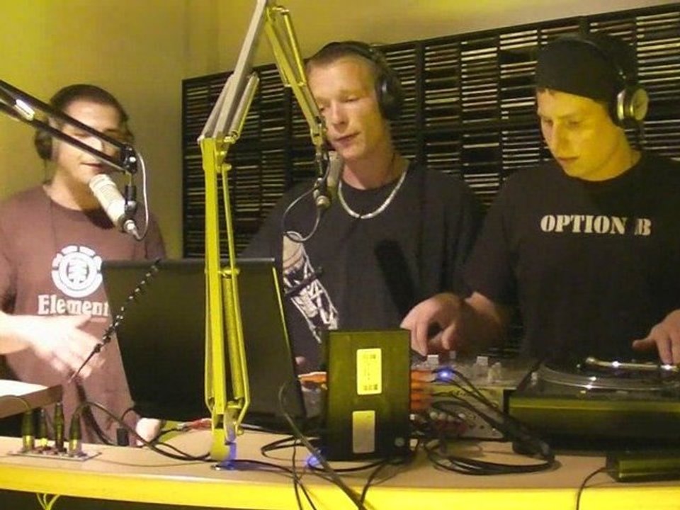 'Option-B' am 26. Mai bei Local Heroes