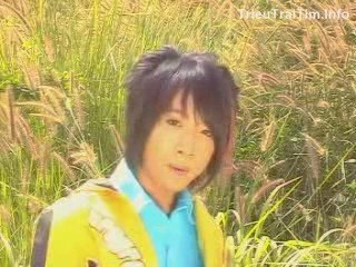 Co quen sao van yeu - n9