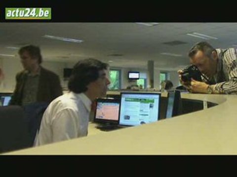 Actu24 - Ambiance de chat avec Elio Di Rupo