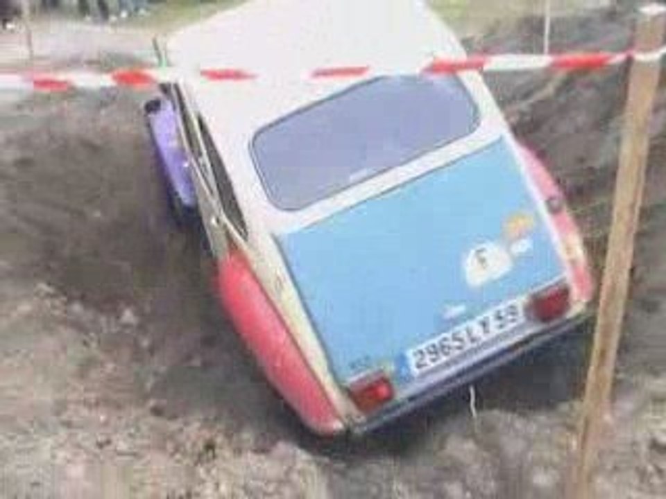 Tonton franck 2cv citroen 4x4 tout terrain lit-et-mixe 2009