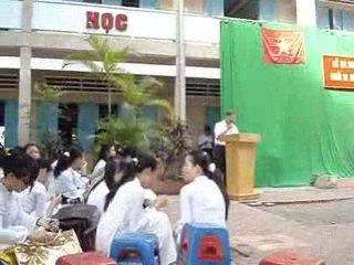 Bài Phát Biểu Hiệu trưởng tiễn HS ra trường Tân An