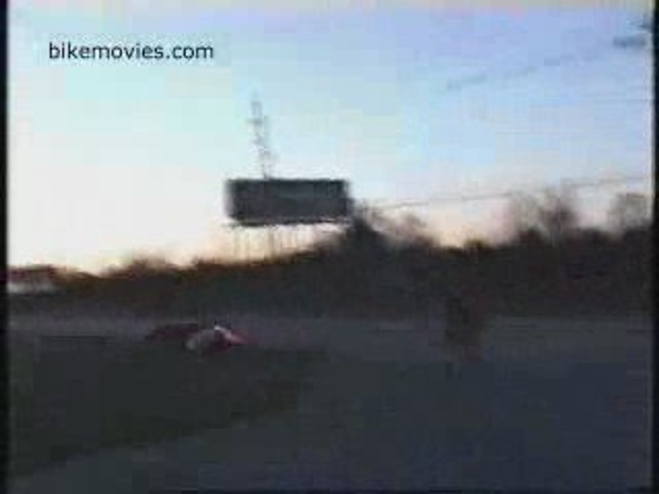 regis ce la pete en moto