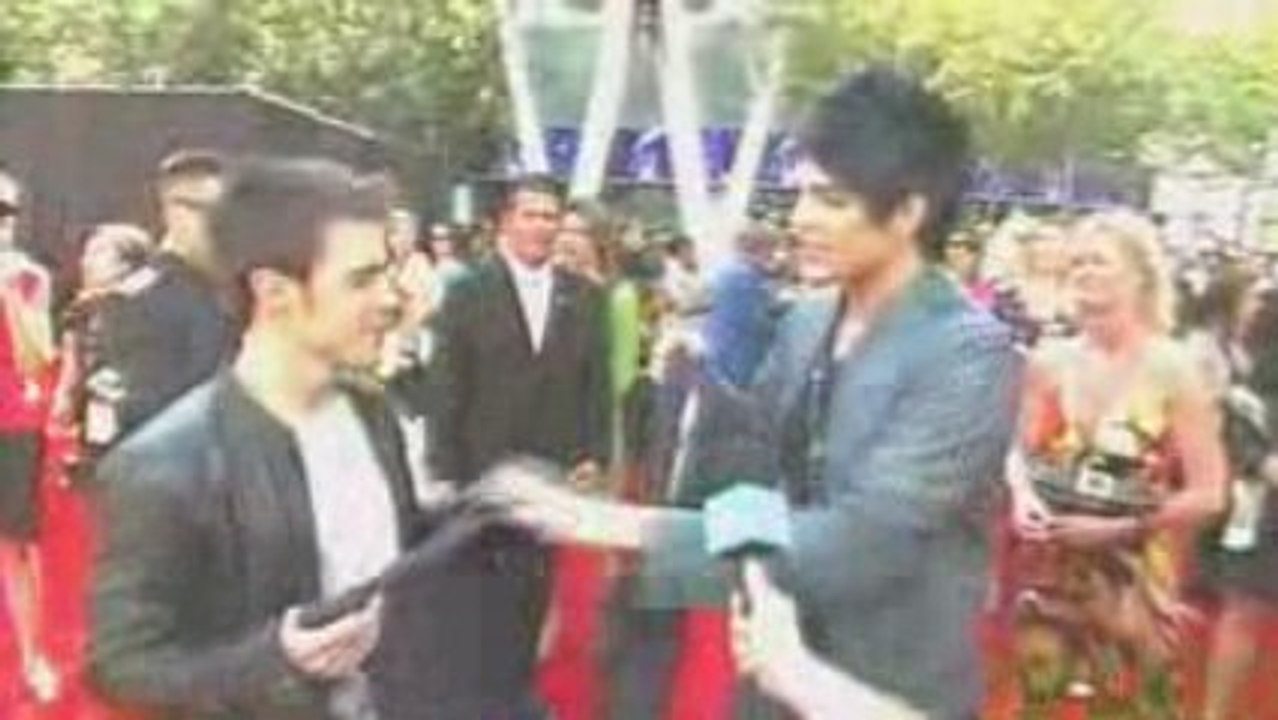 Kris Allen&Adam Lambert (KRADAM!) -- I Will Remember You