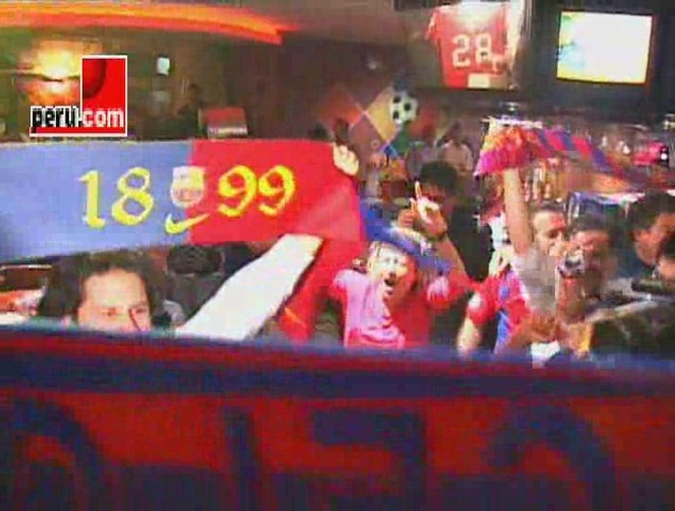 Peru.com: Hinchas del Barcelona celebran en Perú (video2)