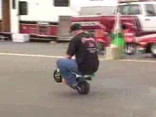 Stunt en pocket bike !!!