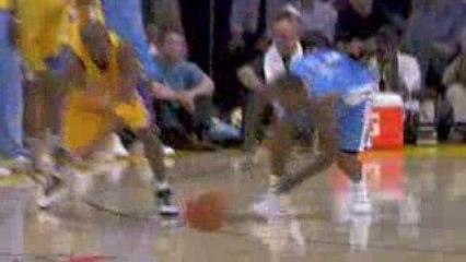 Lamar Odom had 19 points and 14 rebounds as well as 4 blocke