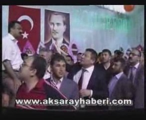 Ak parti il kongresinde kavga çıktı