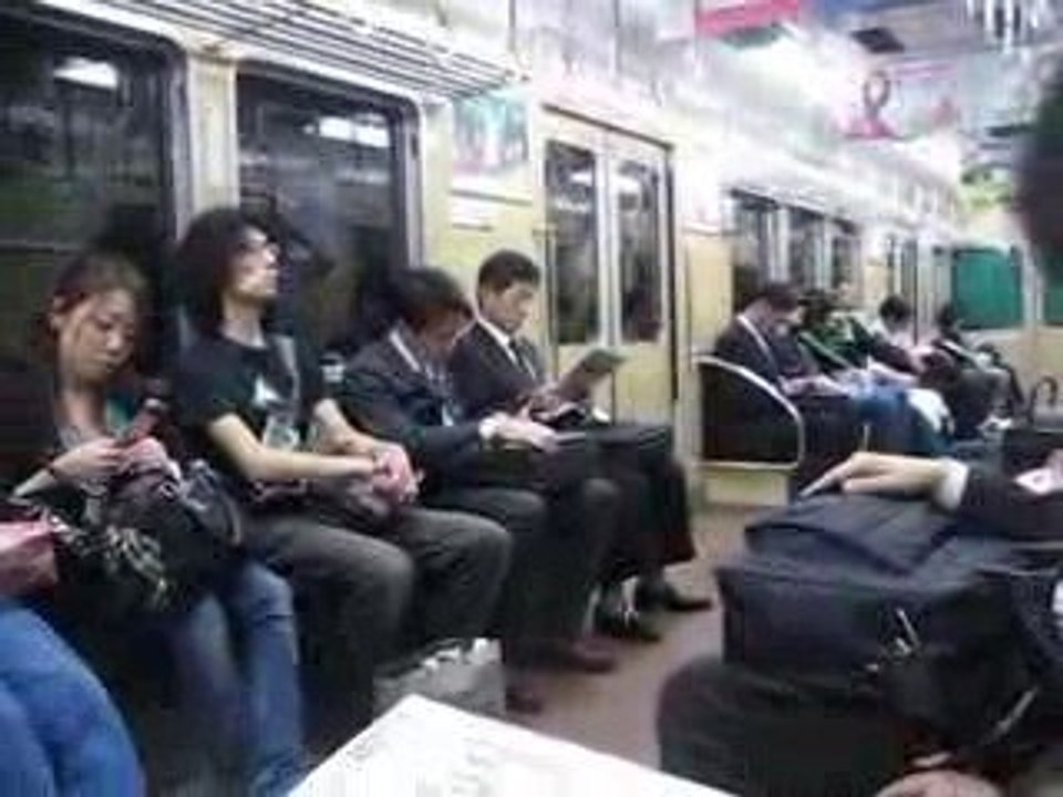 終電のひとつまえ、