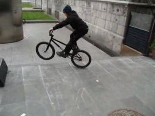 thomas bmx par   officiel-vid3o