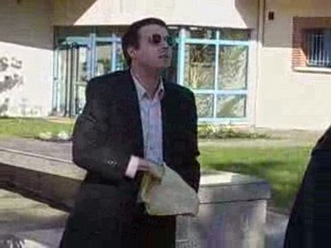 Distribution d'argent public à Castanet-Tolosan