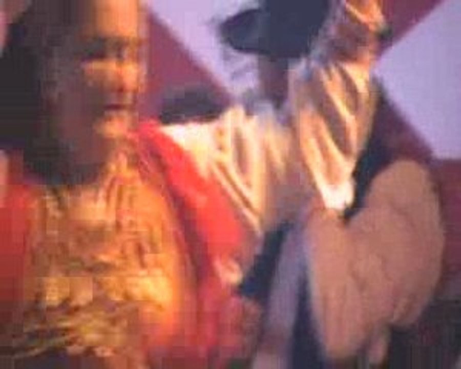 Grupo Foclore da curredora em Paris-7