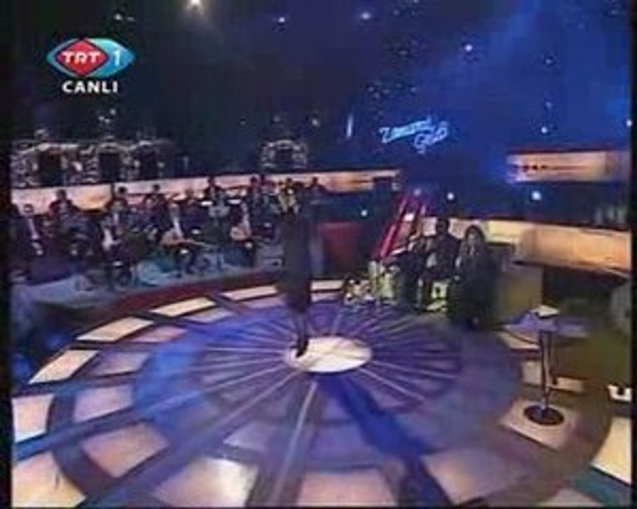 Zara -Uzun  Ince Bir Yoldayim