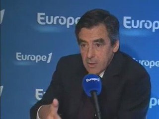 Fillon/écoles : réclamer plus de surveillants est "idiot"