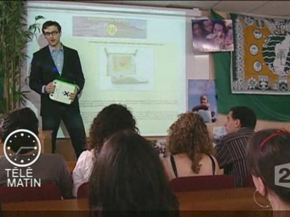 le XO laptop sur Télématin pour le projet Nosy Komba