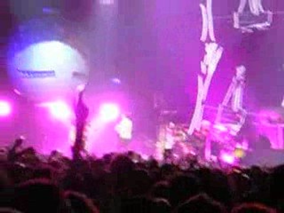 Mr Martin Gore