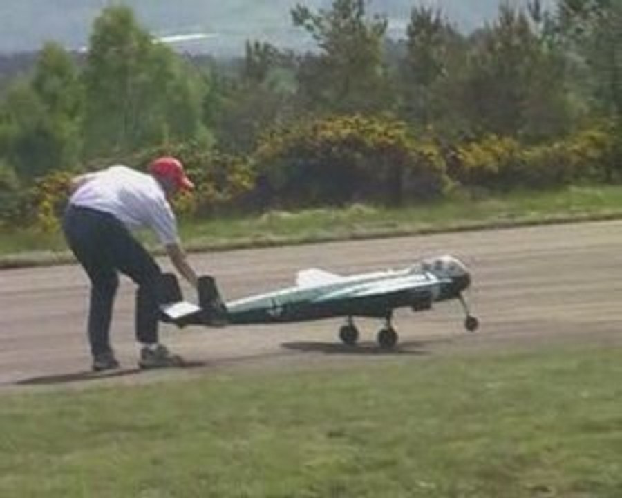 Meeting aéro modélisme Coëtquidan 2009 (partie3) HD