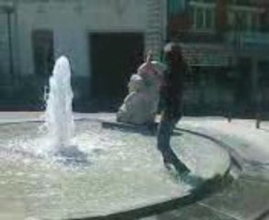VID002